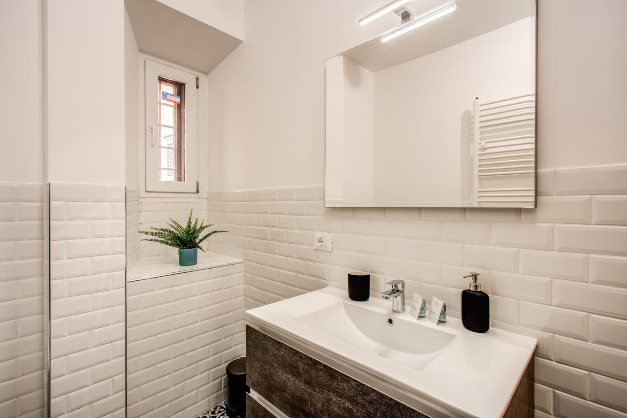 Monti Quiet And Spacious Apartment ローマ エクステリア 写真