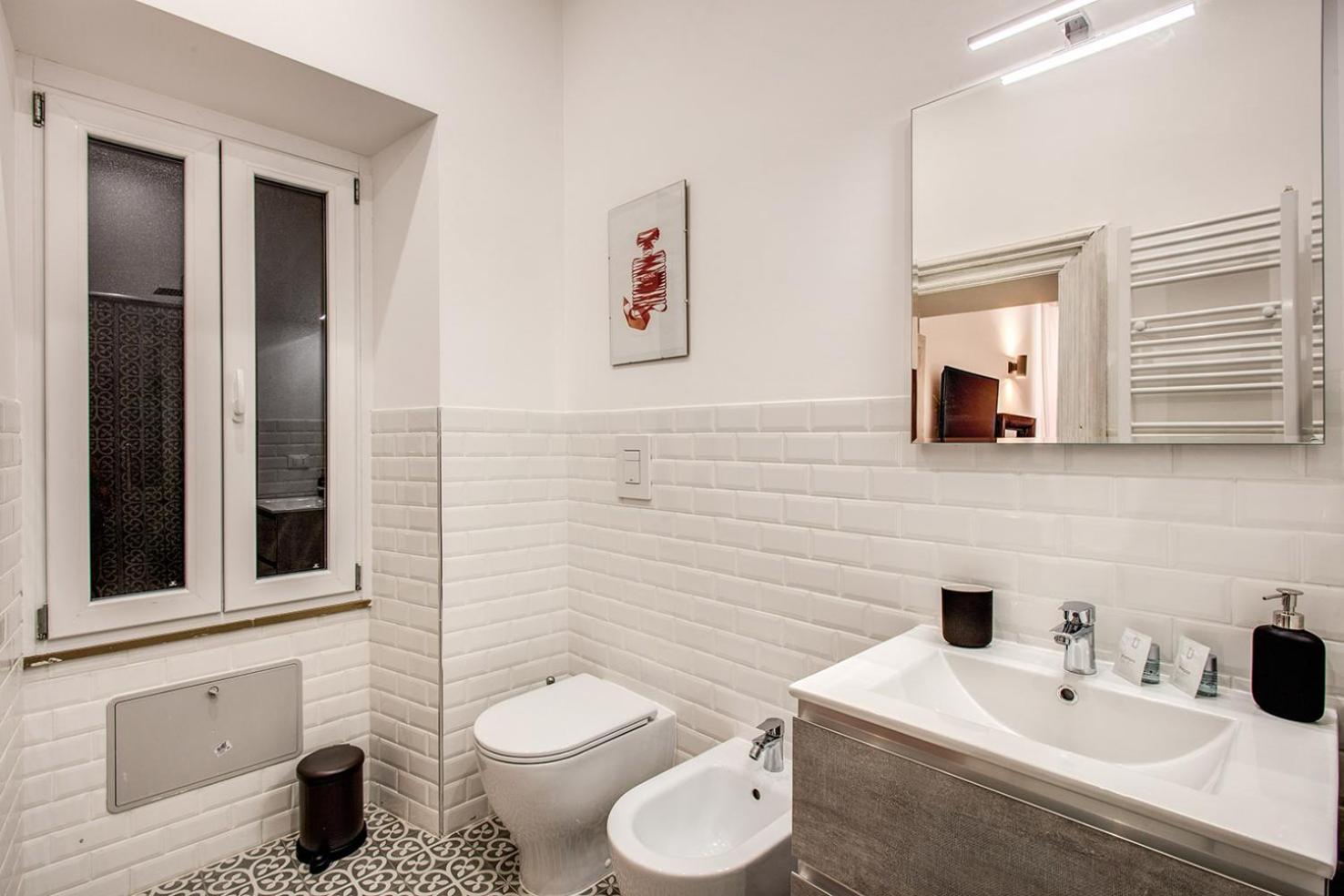 Monti Quiet And Spacious Apartment ローマ エクステリア 写真
