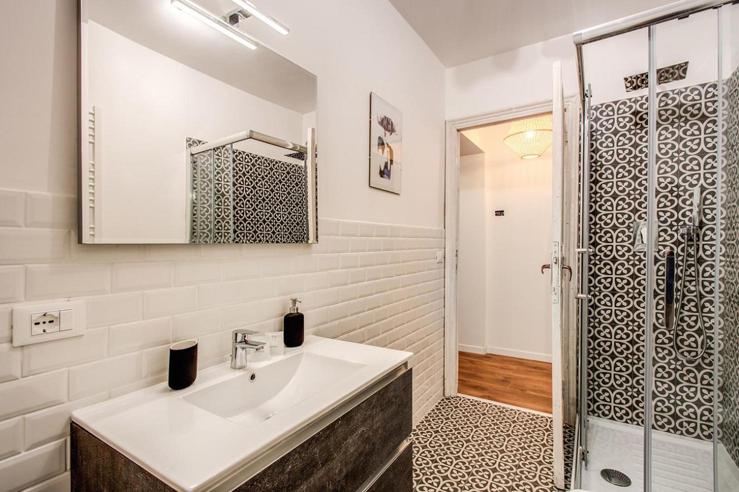 Monti Quiet And Spacious Apartment ローマ エクステリア 写真