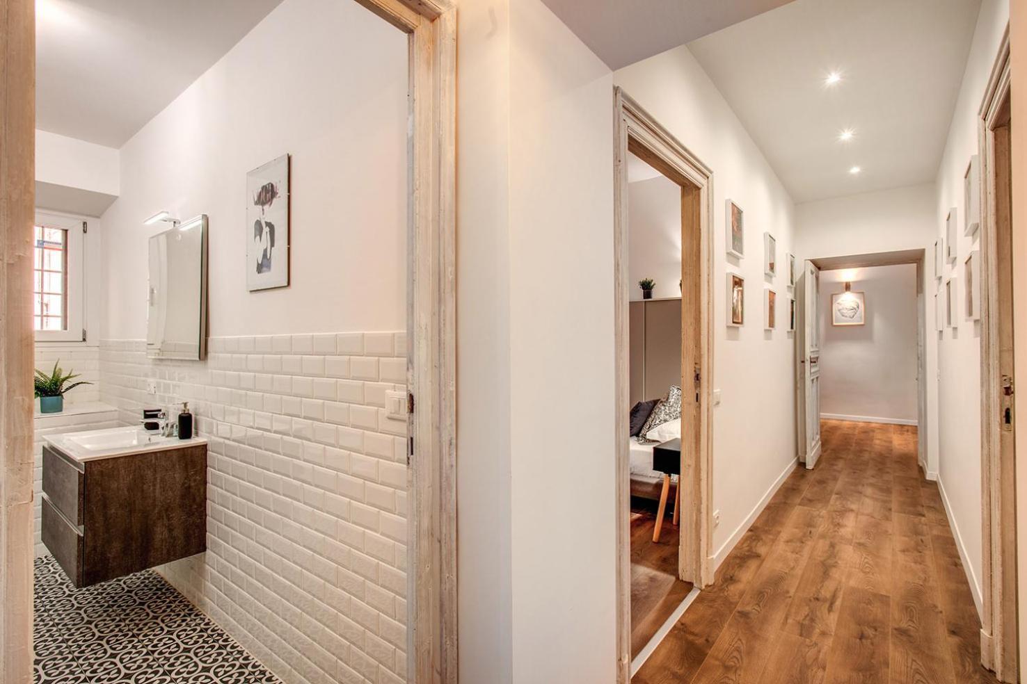 Monti Quiet And Spacious Apartment ローマ エクステリア 写真